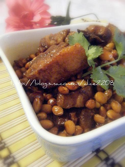 黄豆炖五花肉的做法