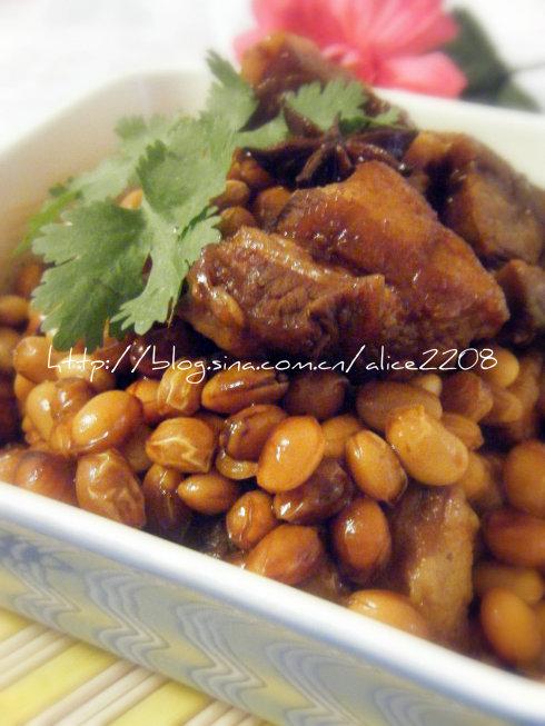 黄豆炖五花肉的做法