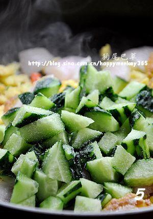 洋葱黄瓜炒鸡蛋的做法