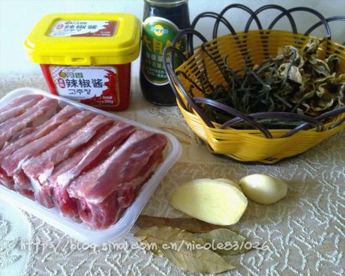 �ɶ������Źǵ�����