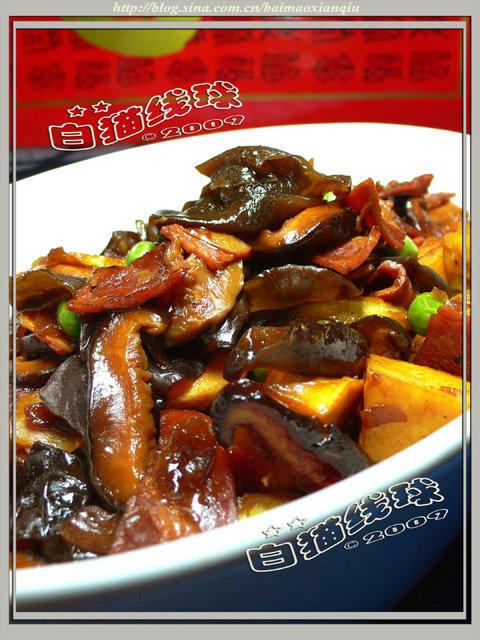 冬笋香菇木耳烧培根的做法