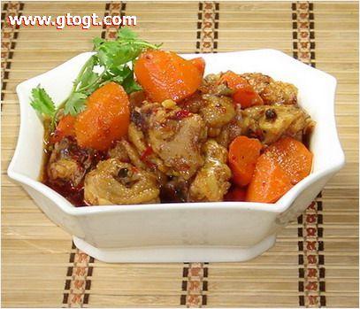 红萝卜烧鸡块的做法