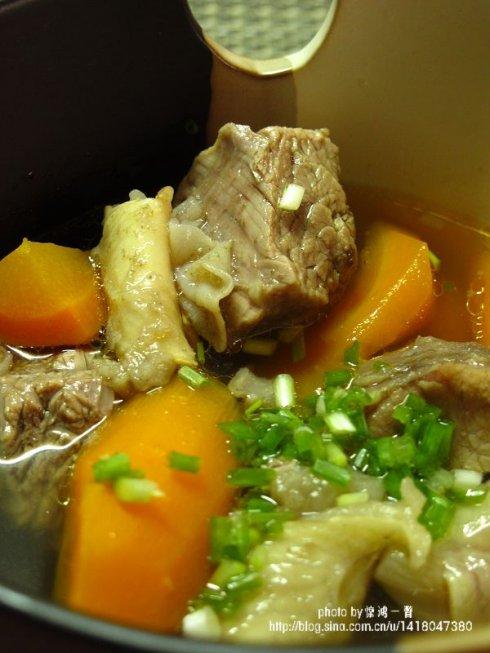 胡萝卜炖牛腩的做法