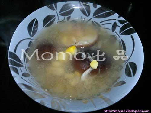 香菇玉米味噌汤的做法