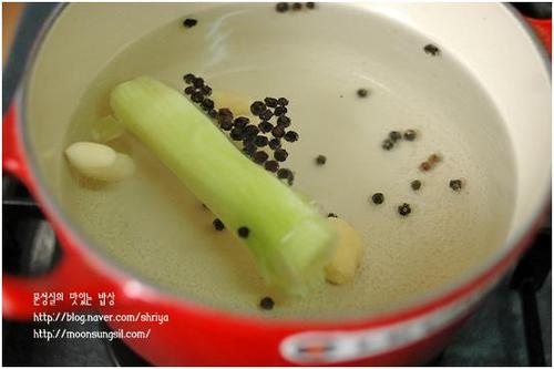 ��ʽţ��Ƭ���̵�����