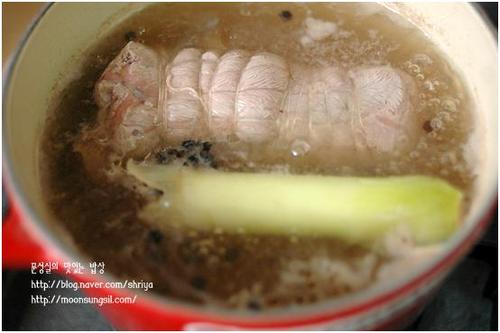 ��ʽţ��Ƭ���̵�����