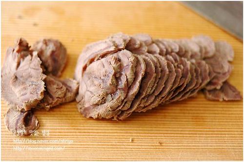 ��ʽţ��Ƭ���̵�����