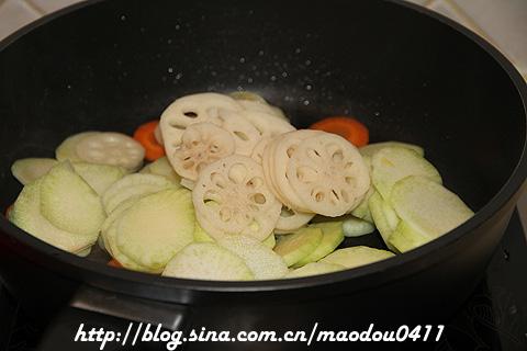 莲藕芥兰的做法