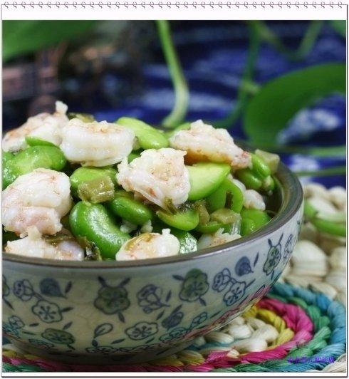 雪菜蚕豆滑虾仁的做法