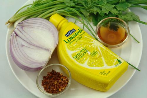 辣拌鸡肉的做法