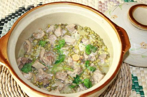 绿豆炖鸭的做法