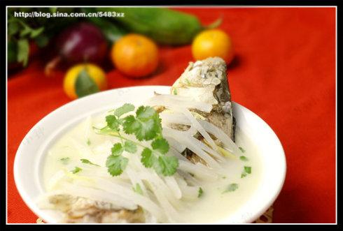 萝卜鲫鱼汤的做法