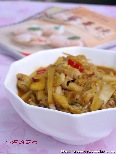 酸笋炒鸡肠的做法