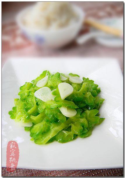 蒜炒苦瓜的做法