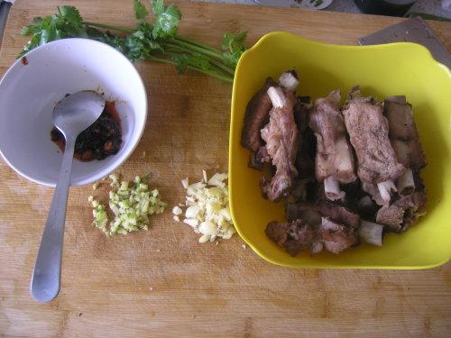 �����Źǵ�����