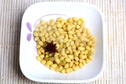 雪里蕻炒黄豆的做法