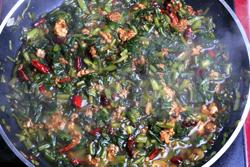 雪里蕻炒黄豆的做法