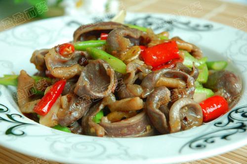 泡椒炒鸭杂的做法