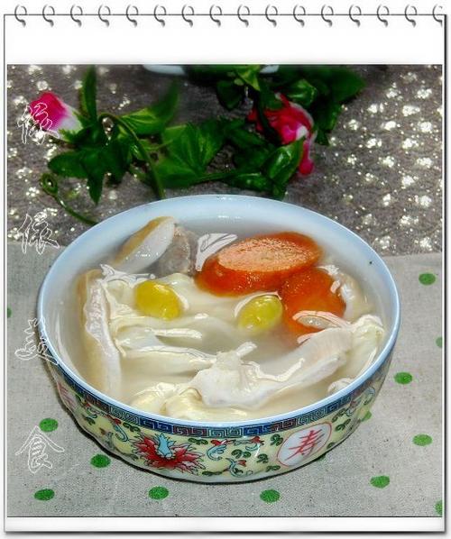 腐竹白果胡椒猪肚汤的做法