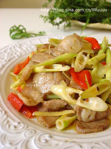 笋尖回锅肉的做法