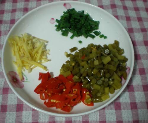 香辣鸡心的做法