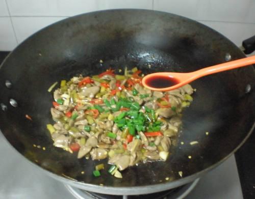 香辣鸡心的做法