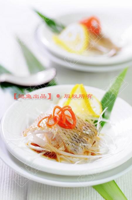 柠香鲈鱼的做法