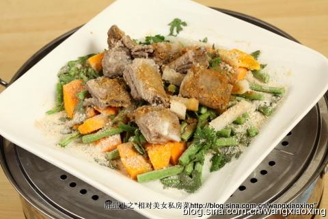 米粉蒸杂蔬排骨的做法