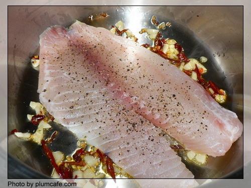 玉米煎鱼片的做法