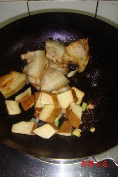 “汗蒸”五花肉的做法