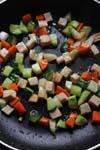 杂蔬鸡丁的做法
