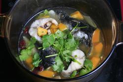 黑鱼红枣南瓜汤的做法