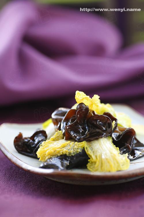 木耳炒娃娃菜的做法