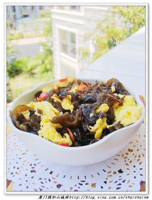 剁椒木耳炒蛋的做法