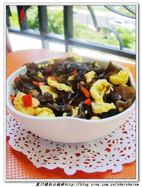 剁椒木耳炒蛋的做法