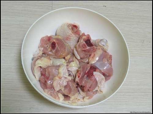 彝族坨坨鸡的做法