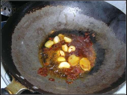 彝族坨坨鸡的做法