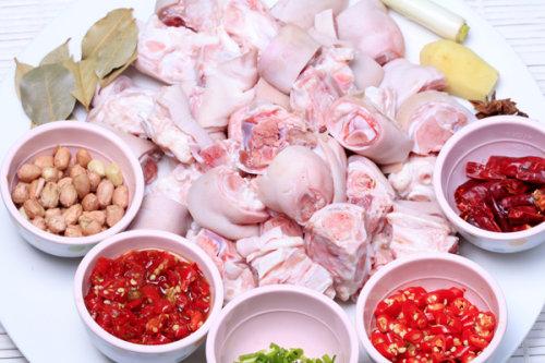 潇湘茶油猪手的做法