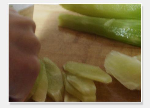 莴笋烧肉的做法