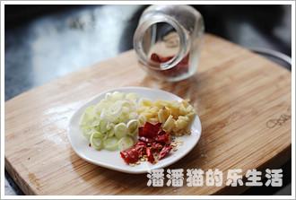 芥菜皮炒肉丝的做法