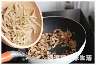 芥菜皮炒肉丝的做法