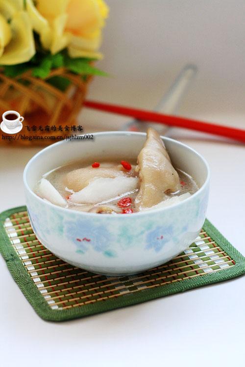 猪蹄萝卜汤的做法