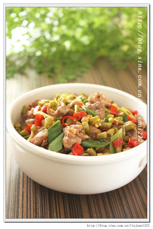 泡菜炒鸭的做法