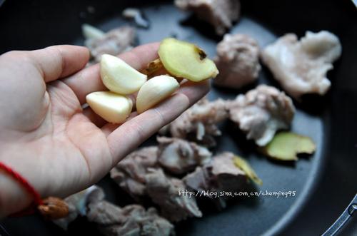 葱油排骨的做法