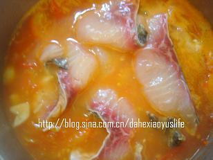 西红柿鱼片汤的做法