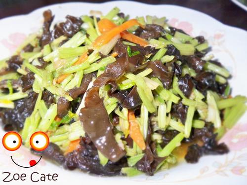 木耳芹菜的做法