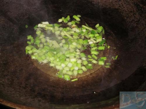 葱油芋儿的做法