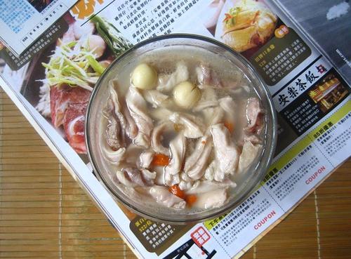 莲子猪肚汤的做法