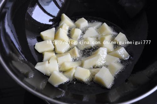 回锅洋芋的做法