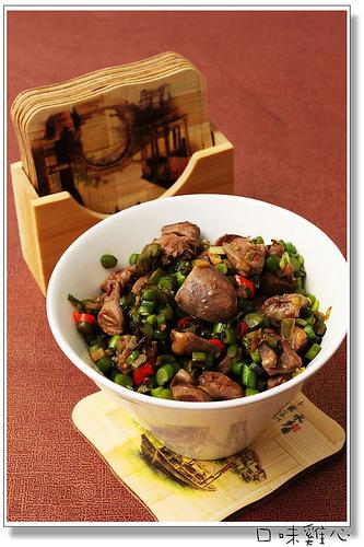 蒜薹炒鸡心的做法